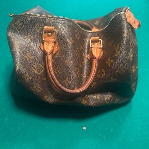 Louis Vuitton speedy 30